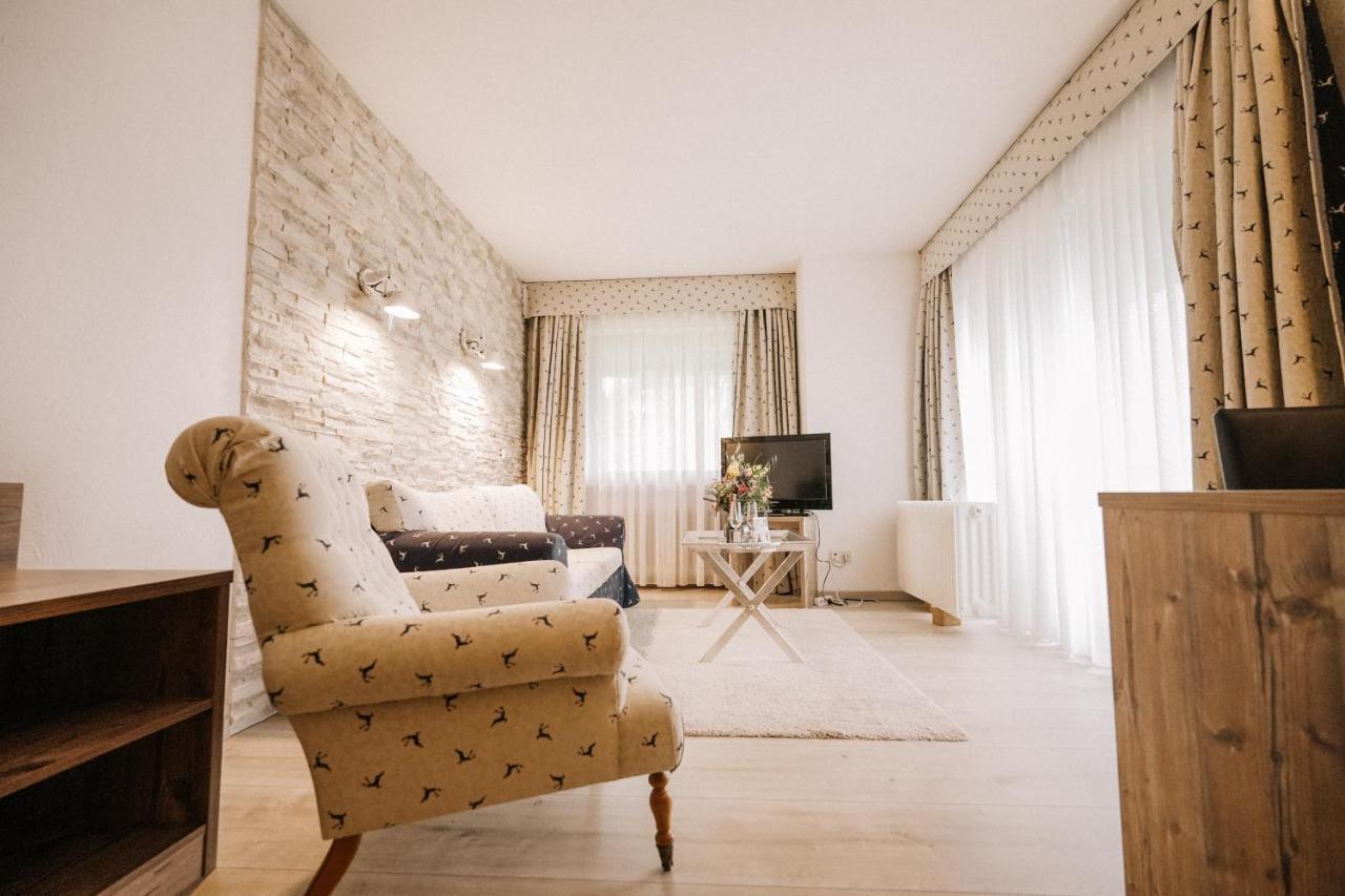 Landhotel Waldhaus Laubach  Ngoại thất bức ảnh